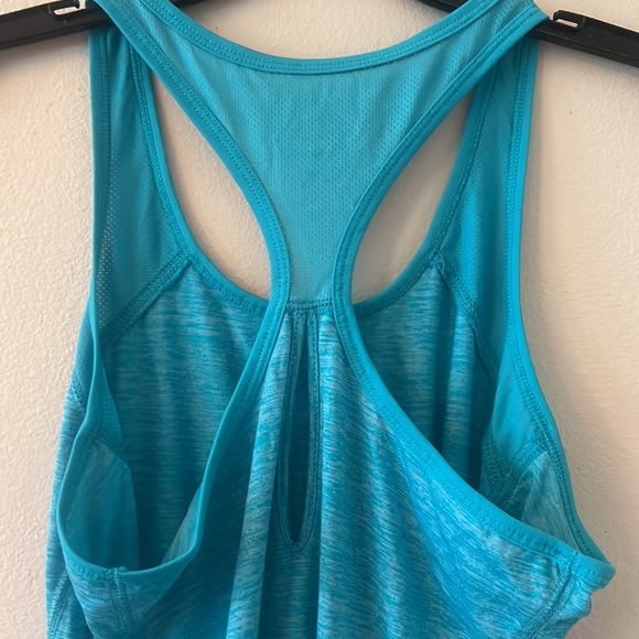 Athletics turquoise top - Picture 3 of 5